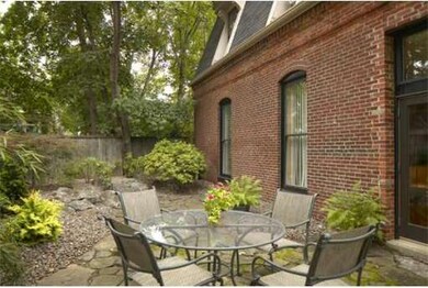 19 Centre St unit 4, Cambridge, MA 02139 - photo 7