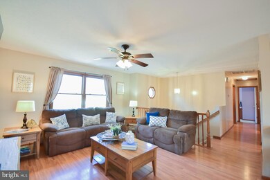 304 Chenoweth Dr, Bunker Hill, WV 25413 - photo 3