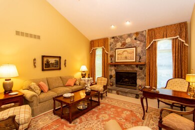 2390 Daniel St Niles MI 49120-large-009-
