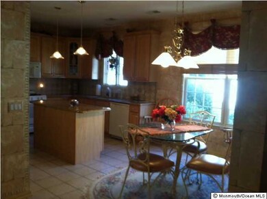 19 Wellington St, Holmdel, NJ 07733 - photo 2