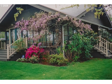 546 D St, Springfield, OR 97477 - photo 3