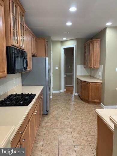 15805 Buxton Place, Upper Marlboro, MD 20774 - photo 4