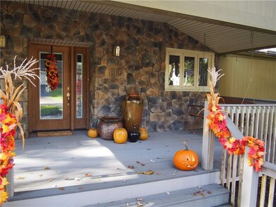 116 Hamilton St, Indiana, PA 15701 - photo 2