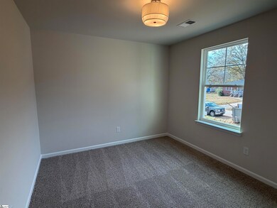 105 Riddle St, Laurens, SC 29360 - photo 7