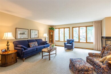 3305 Silverthorne Rd NE, Cedar Rapids, IA 52402 - photo 6