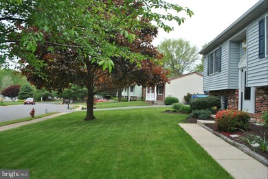 7077 Bridle Ct, Sykesville, MD 21784 - photo 4