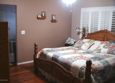 Master Bedroom2