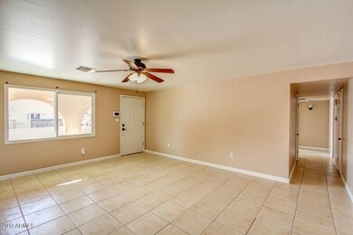 4062 Living Room and Hall View