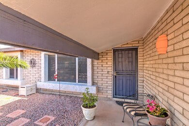 944 W La Jolla Dr-5