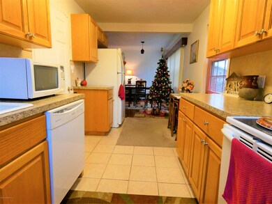 kitchen facing dinning room
