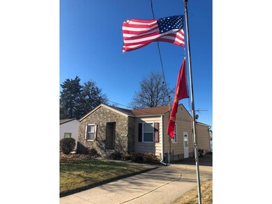 1212 E 33rd Ct, Des Moines, IA 50317 - photo 2