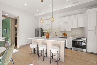 1431 Republic St unit 3, Cincinnati, OH 45202 - photo 6