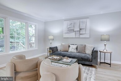 9216 Burnetta Dr, Annandale, VA 22003 - photo 4