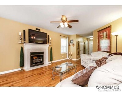 15 Sweetbriar Ct, Asheville, NC 28803 - photo 5