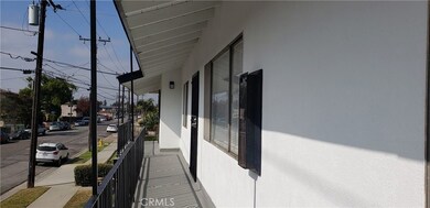 901 Carob Way unit E, Montebello, CA 90640 - photo 2