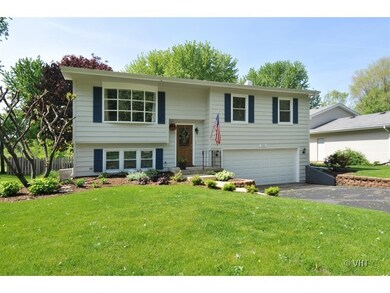 330 Waxwing Ave, Naperville, IL 60565 - photo 2