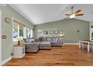 1655 Ridgley Blvd, Eugene, OR 97401 - photo 7