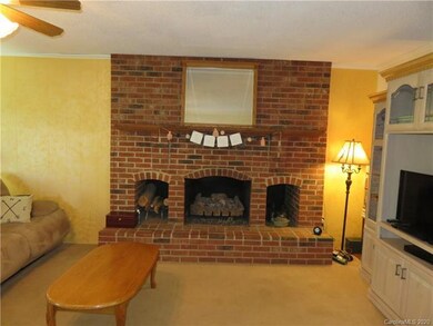 2030 S Morgan St, Shelby, NC 28152 - photo 5