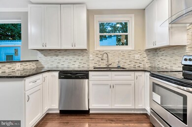 3406 Laurel Ave, Cheverly, MD 20785 - photo 4