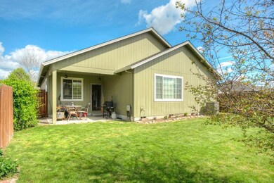 230 Aurora Ln, Central Point, OR 97502 - photo 4