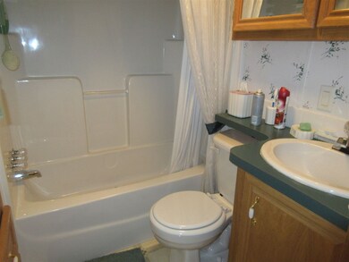 725 Eagle Bend Rd, Linden, TN 37096 - photo 7