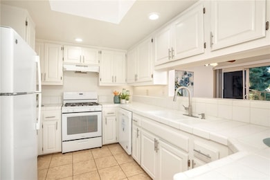 110 N Marshall Ct unit 3, San Pedro, CA 90731 - photo 7