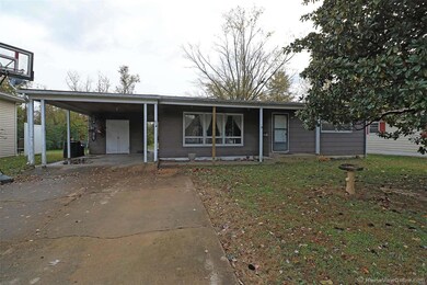 314 Aldergate St, Farmington, MO 63640 - photo 2