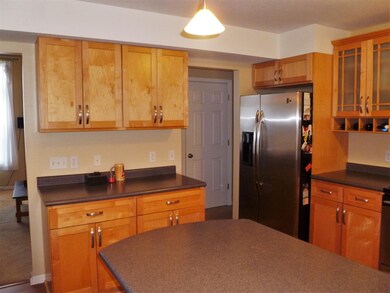 9922 Ballymore Dr, Fort Wayne, IN 46835 - photo 5