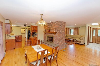 2 Stock Ln, Rensselaer, NY 12144 - photo 5