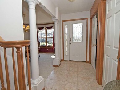 Entry/Foyer.