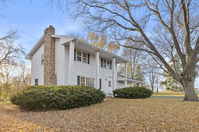 Beautiful colonial style 2 story on huge flat lot