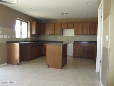 023-281344-Kitchen