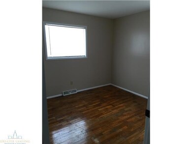 418 N Barnes St, Mason, MI 48854 - photo 6