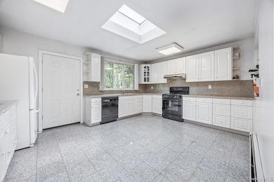 14759 71st Ave, Flushing, NY 11367 - photo 7