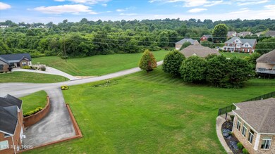 7-825 Berkeley Dr-06