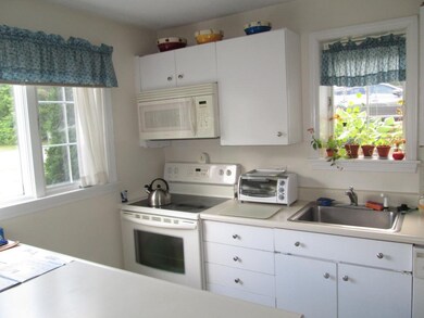 70 Hilltop Place, New London, NH 03257 - photo 3