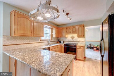 23118 Autumn Leaf Way, California, MD 20619 - photo 4