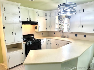 405 S Normal Ave, Claremore, OK 74017 - photo 2