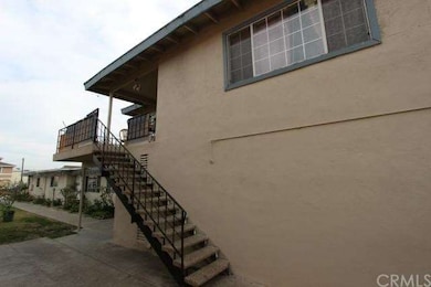 3bc/2bth Upstairs Unit