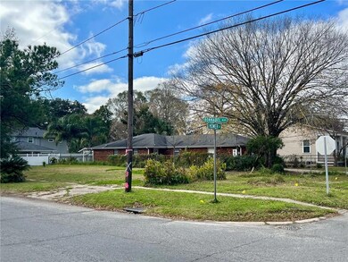 Corner lot, 150 x 52