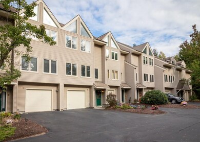 303 Holley Ln, Woonsocket, RI 02895 - photo 3