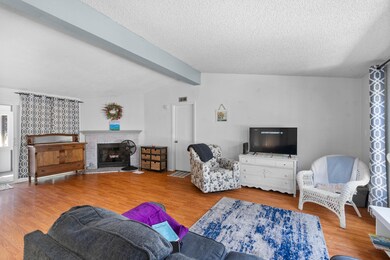 4_1317 n v st #202-4