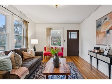 2325 N Winchell St, Portland, OR 97217 - photo 7