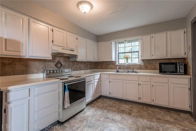 20561 Kirksey Rd, Elkins, AR 72727 - photo 5