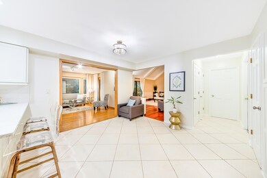 671 Cavalcade Cir, Naperville, IL 60540 - photo 5