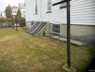 504 W Washington St unit 1, Slatington, PA 18080 - photo 5