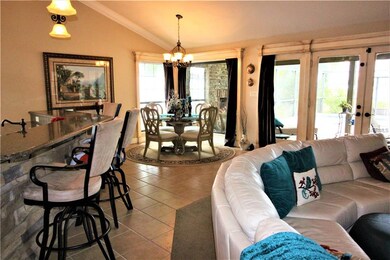 Dining/ Living room combo