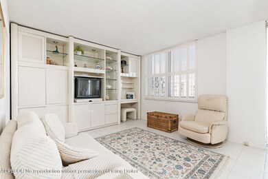 Den/2nd bedroom