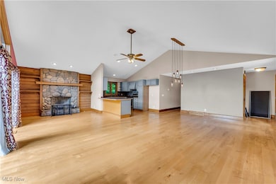 2053 N Plaza Dr, Roaming Shores, OH 44084 - photo 6