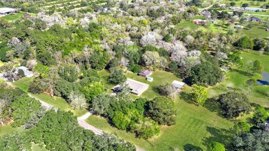 2071 County Road 155, Alvin, TX 77511 - photo 6